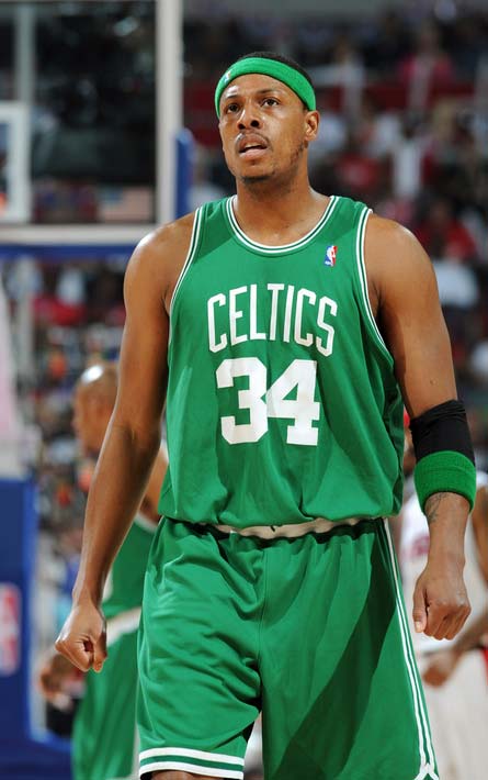 每体：弗里克是否让特狮出战国王杯，将决定后者在巴萨的未来（每体：弗里克是否在国王杯启用特狮，或将左右其在巴萨的前景）