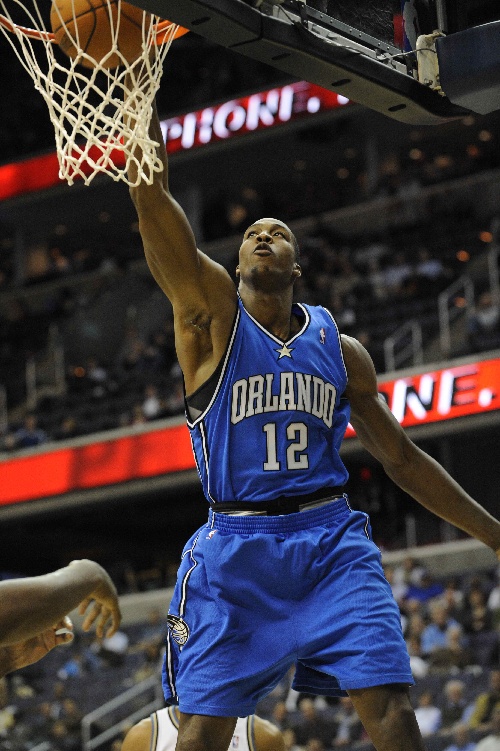 官方：赫塔费门将索里亚战马竞的两连扑当选西甲11月最佳扑救（西甲官宣：赫塔费门将索里亚对阵马竞两连扑，获评11月最佳扑救）