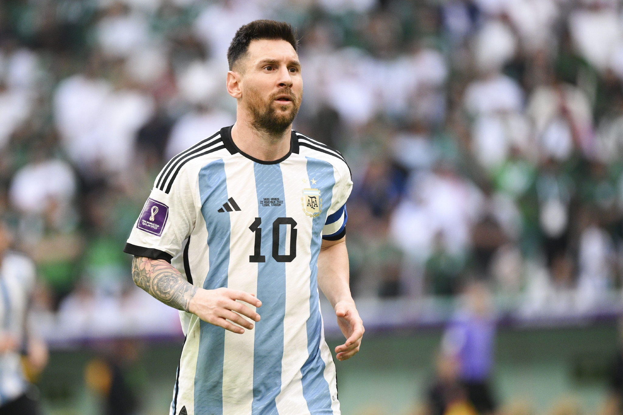 非洲杯战报：阿乔里梅开二度，突尼斯3-1战胜乌干达（非洲杯：阿乔里双响，突尼斯3比1力克乌干达）