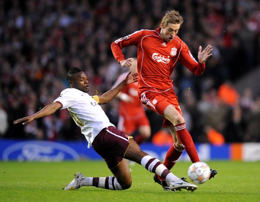 缺席迷你训练营！为了自己的续约合同，库明加就是要硬刚到底（为续约合同强硬到底！库明加选择缺席迷你训练营）