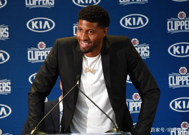 图片报：和罗马诺报道相反，莱比锡后卫比施亚布冬窗不会离队（图片报：与罗马诺说法相左，莱比锡后卫比施亚布今冬留队）