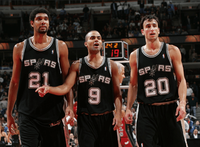 图片报：聚勒在多特已无未来；布兰特希望明年再决定未来（图片报：聚勒已不在多特未来计划内；布兰特倾向将去向推迟到明年再定）