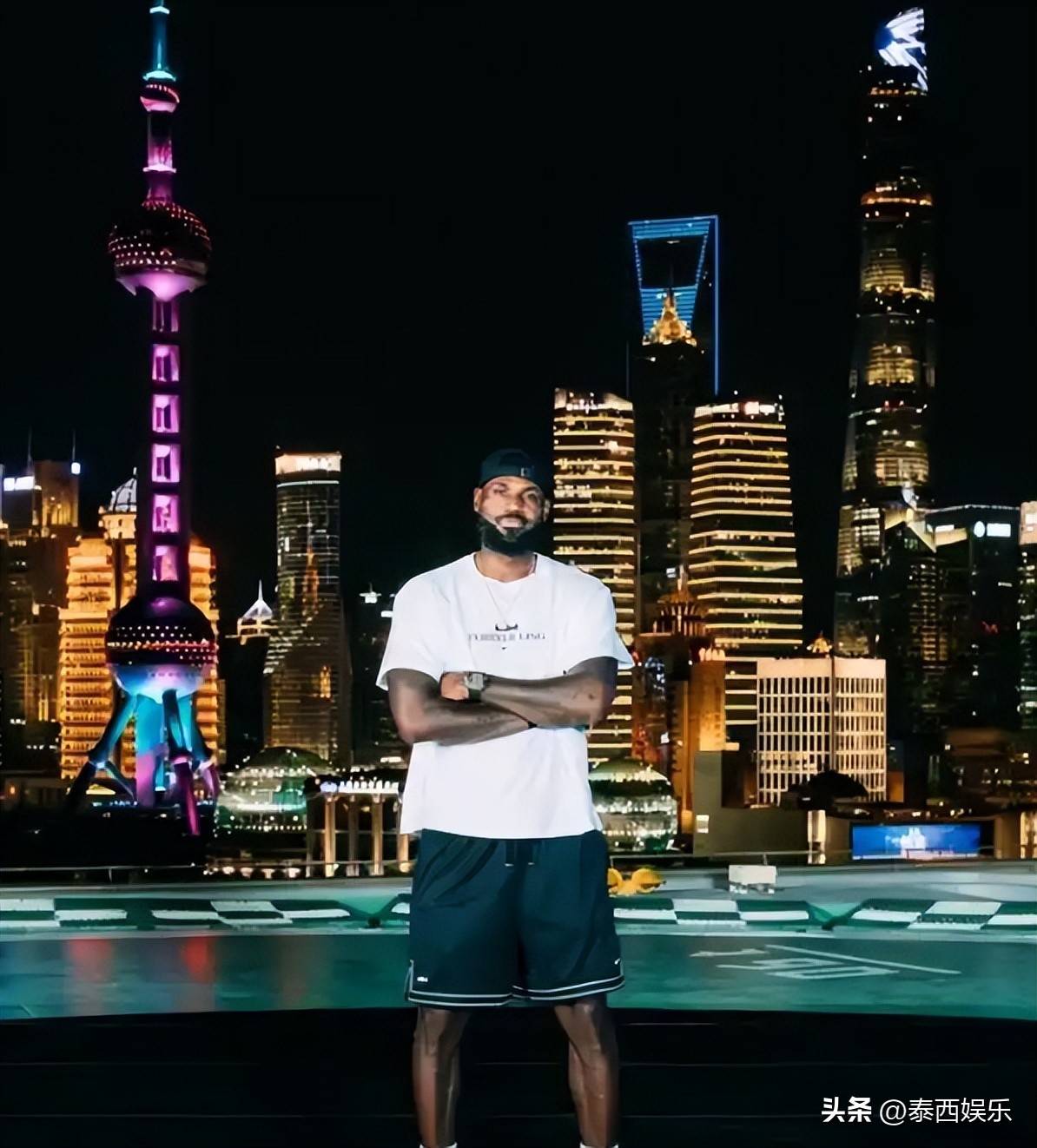 阿斯：皇马绝不会通过竞价来引援中卫，专注于合同到期的球员（阿斯报：皇马不参与中卫竞价，锁定合同将满球员）