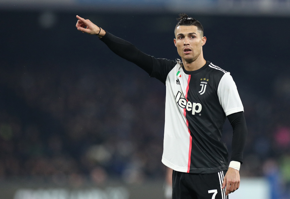 曼晚：巴莱巴在非洲杯遭遇伤病，若不严重曼联将继续追求他（曼晚：巴莱巴非洲杯受伤，若伤情无大碍曼联仍将推进引进）