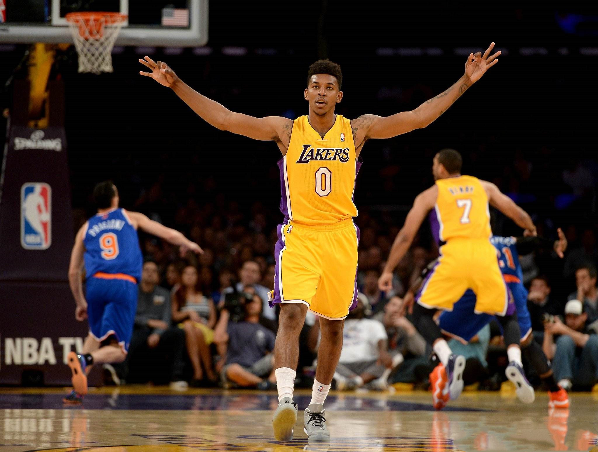 自2019年12月以来，皇马首次单赛季遭遇西甲三连平（皇马单季西甲三连平，系2019年12月以来首次）