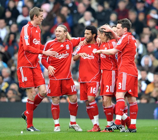 上半场奇兵！焦海龙半场7中6得到15分4篮板（半场高效爆发！焦海龙7投6中砍下15分4篮板）