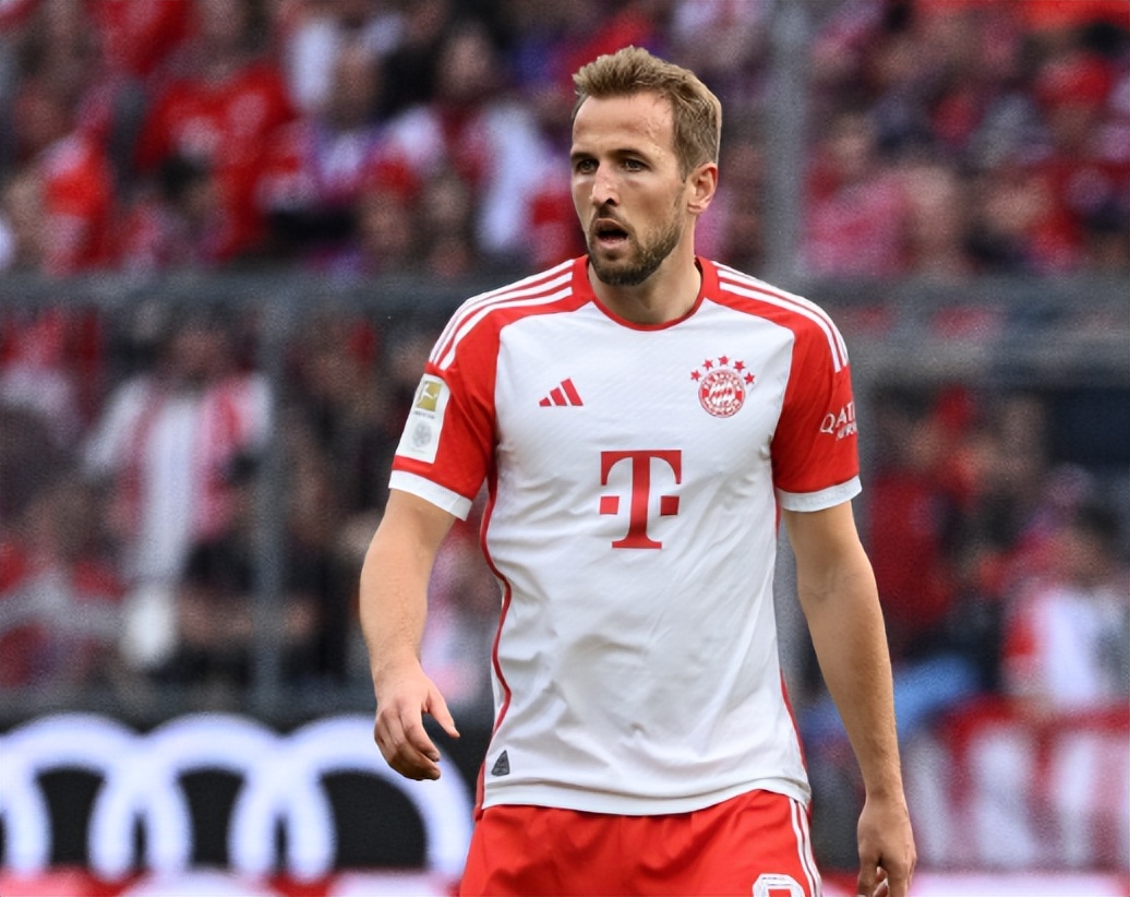 看似稳局却暗藏危机（表面平静却危机四伏）