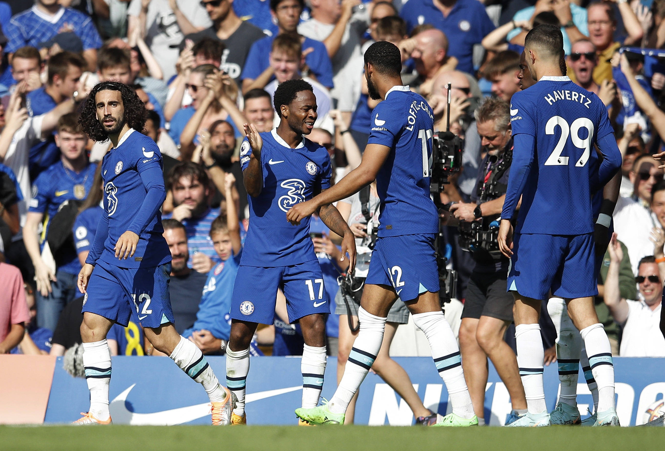 手感出色！埃奇库姆单节14分刷新个人单节得分新高（手感火热！埃奇库姆单节轰下14分，改写个人单节得分纪录）